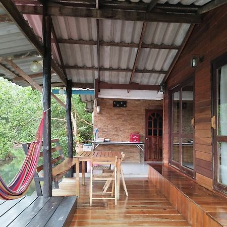 Ban Raw Homestay Ko Kut Exterior photo